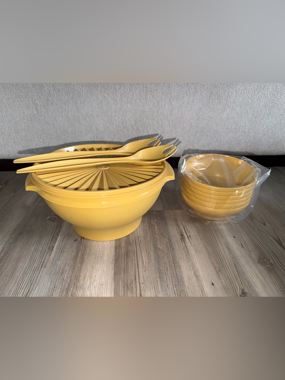 Vintage Tupperware Harvest Gold Servalier Salad Bowl Set and Serving Forks New